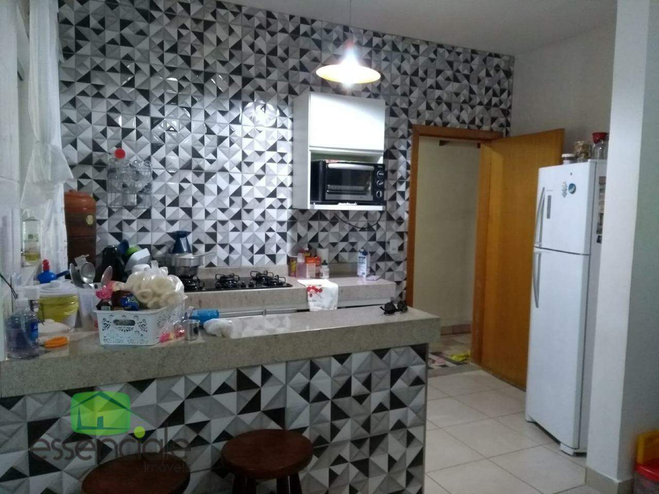 Casa à venda com 3 quartos, 86m² - Foto 11