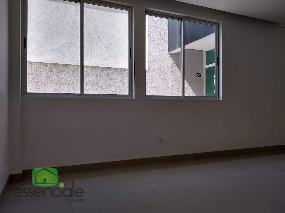 Apartamento à venda com 2 quartos, 75m² - Foto 4