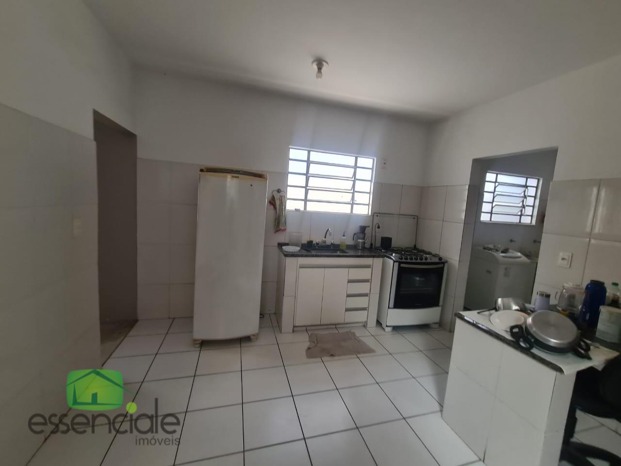 Casa à venda com 3 quartos, 360m² - Foto 12