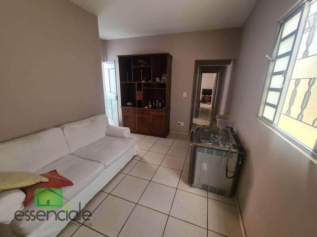 Casa à venda com 3 quartos, 360m² - Foto 4