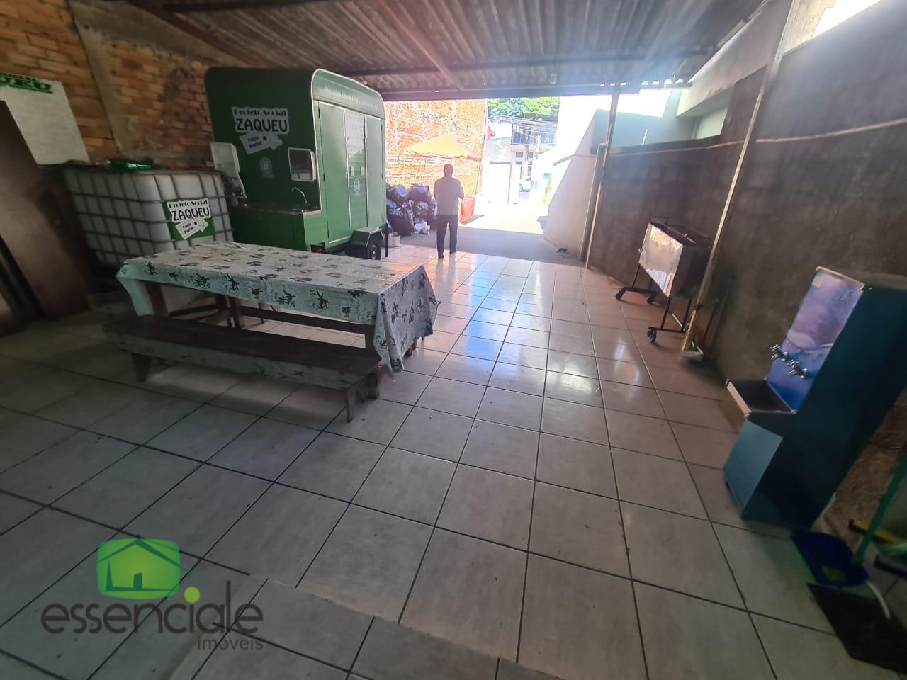 Casa à venda com 3 quartos, 360m² - Foto 16