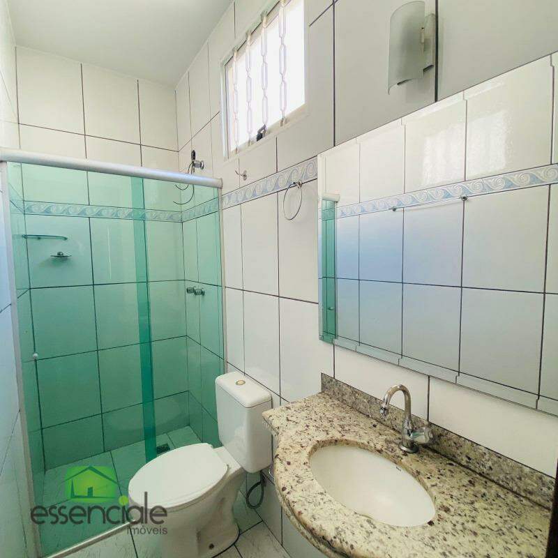 Casa à venda com 4 quartos, 200m² - Foto 17