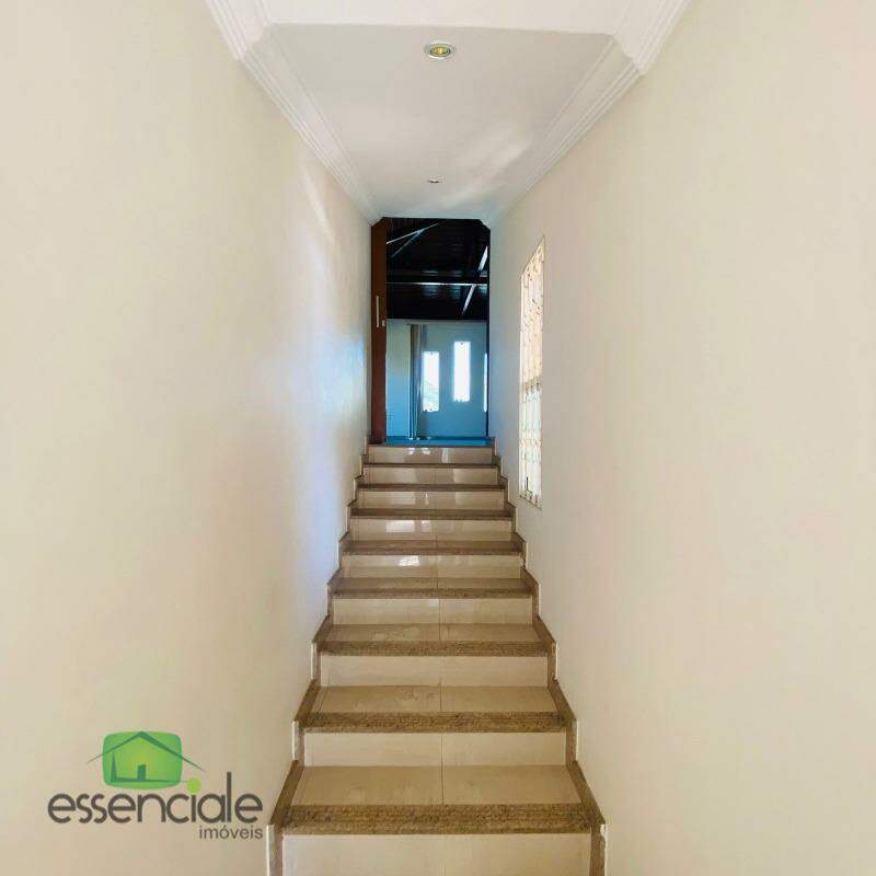 Casa à venda com 4 quartos, 200m² - Foto 21