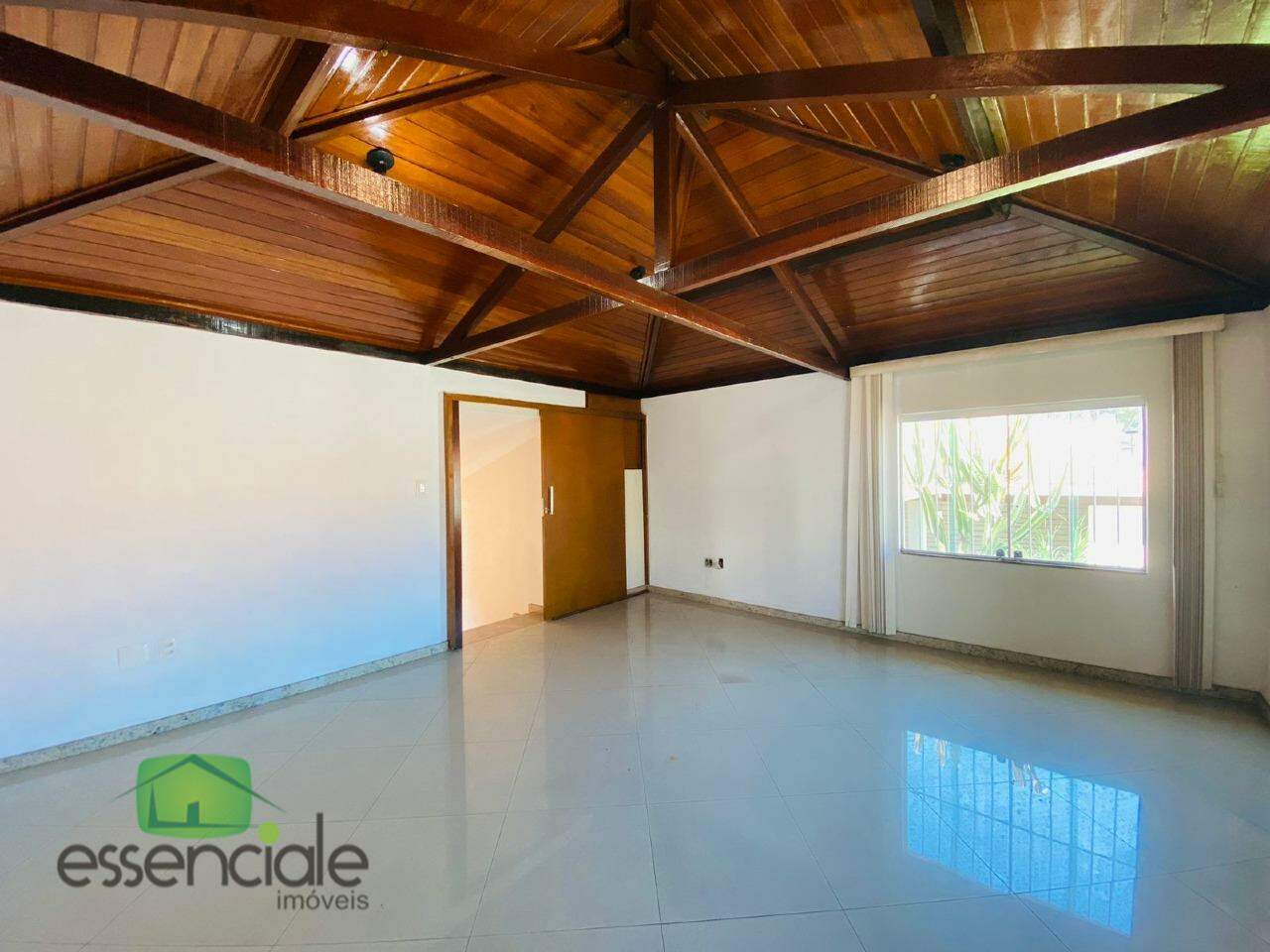 Casa à venda com 4 quartos, 200m² - Foto 23
