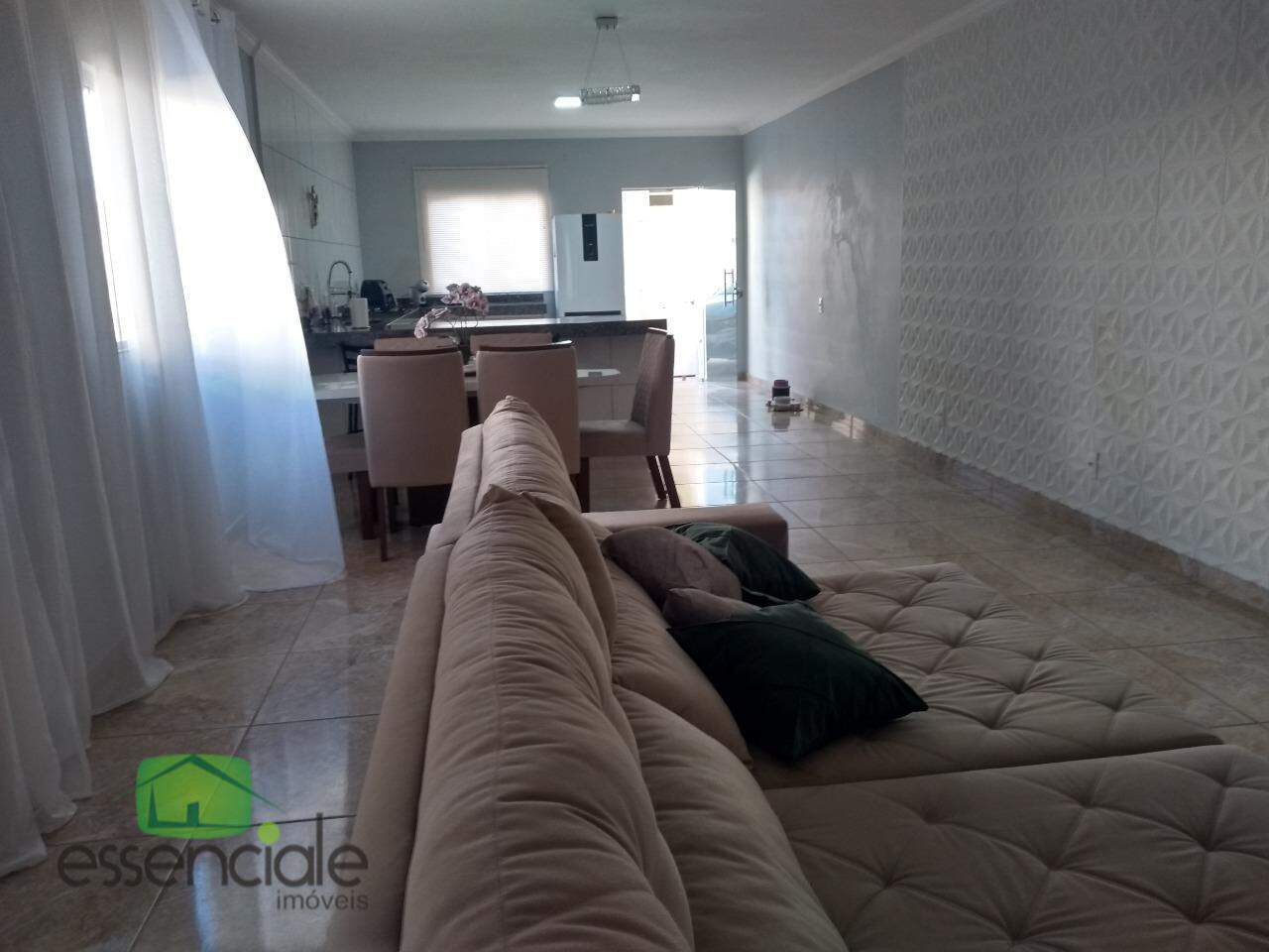 Casa à venda com 3 quartos, 130m² - Foto 4