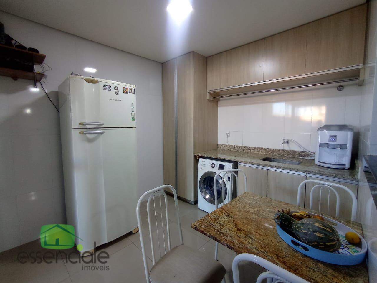 Apartamento à venda com 3 quartos, 121m² - Foto 17