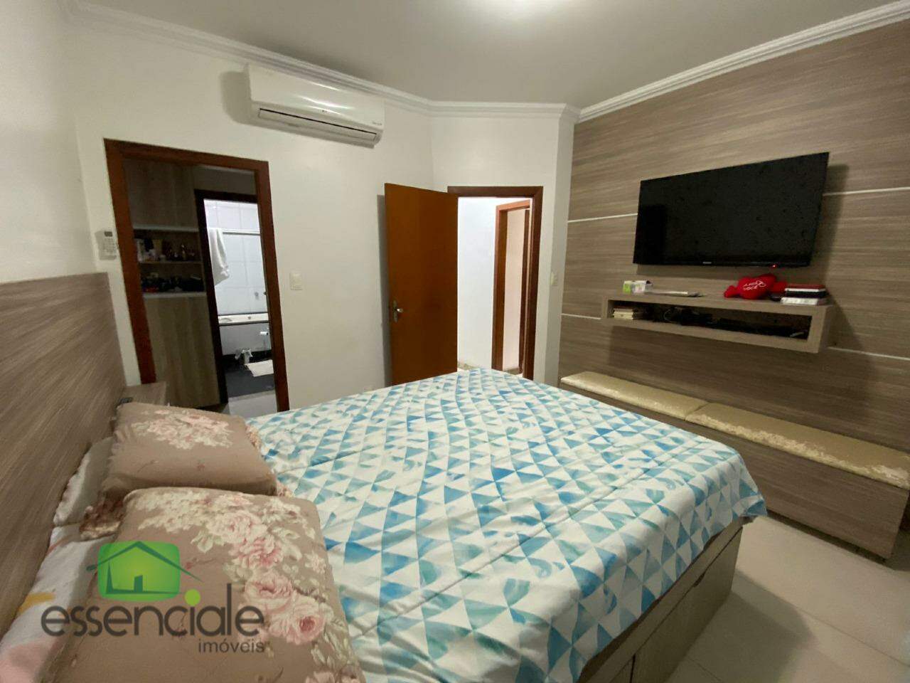 Casa à venda com 3 quartos, 400m² - Foto 9