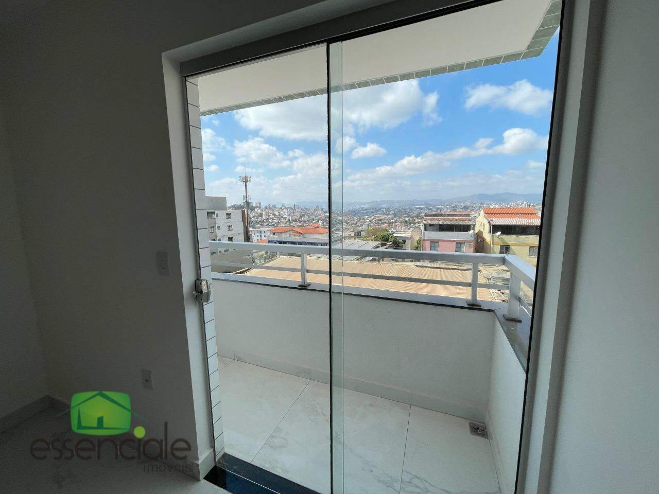 Apartamento à venda com 3 quartos, 78m² - Foto 4