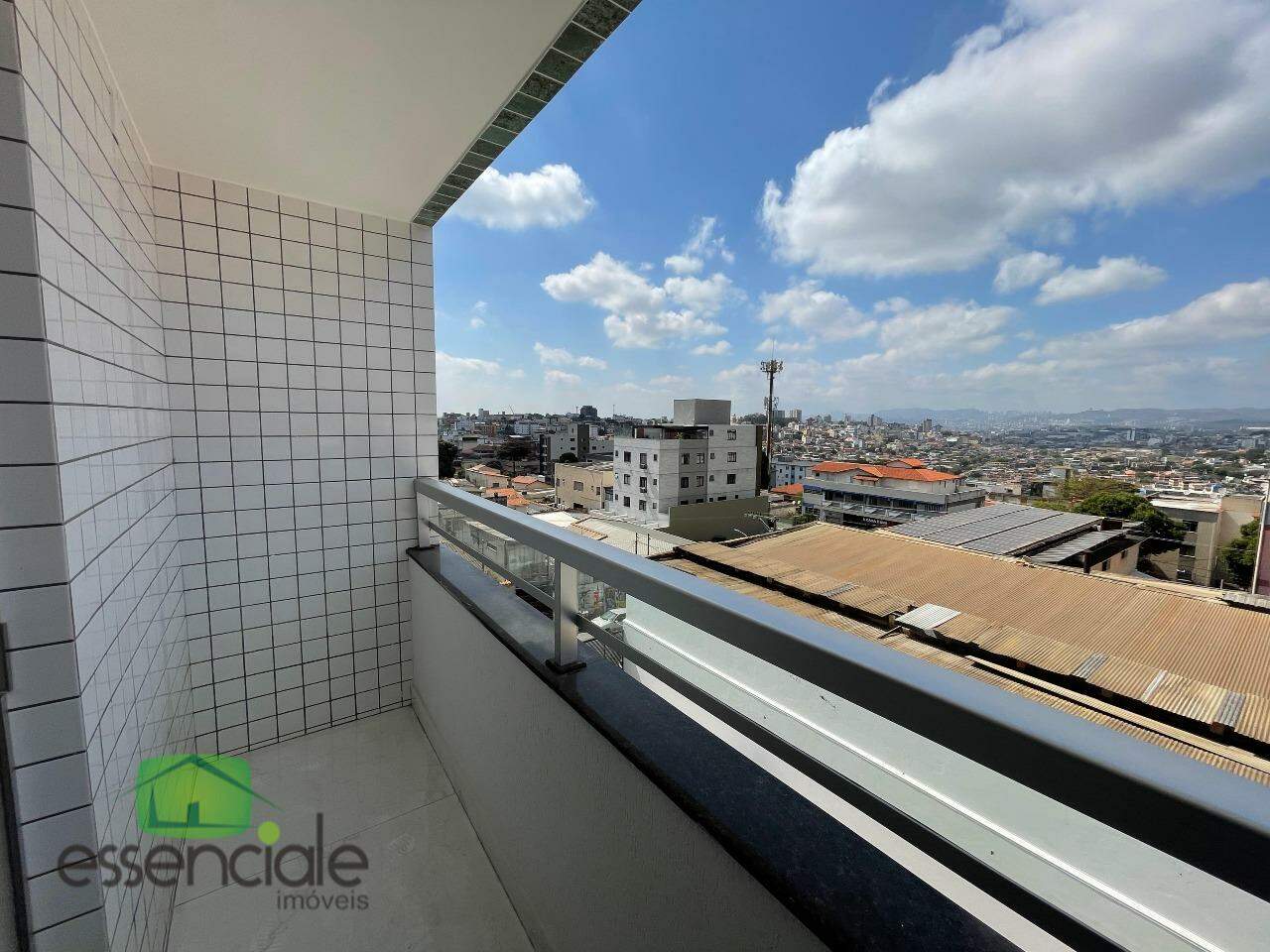 Apartamento à venda com 3 quartos, 78m² - Foto 1