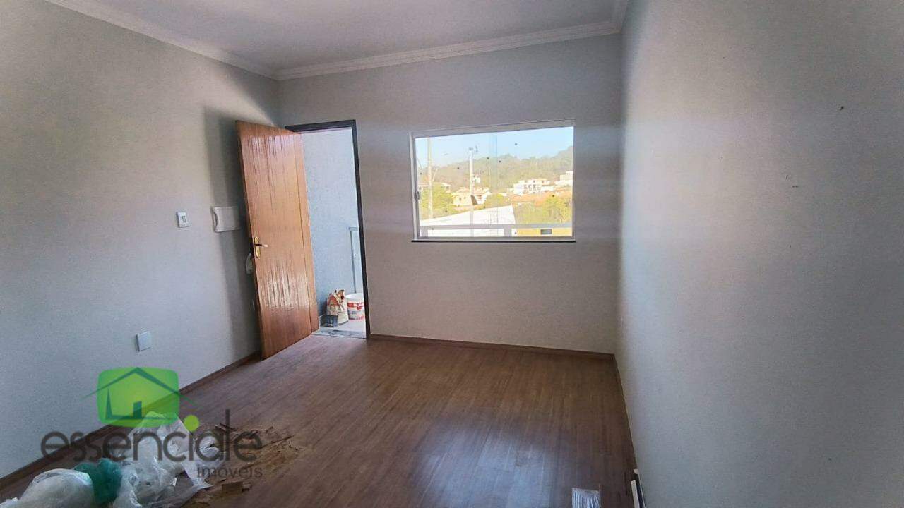 Casa à venda com 2 quartos, 107m² - Foto 9