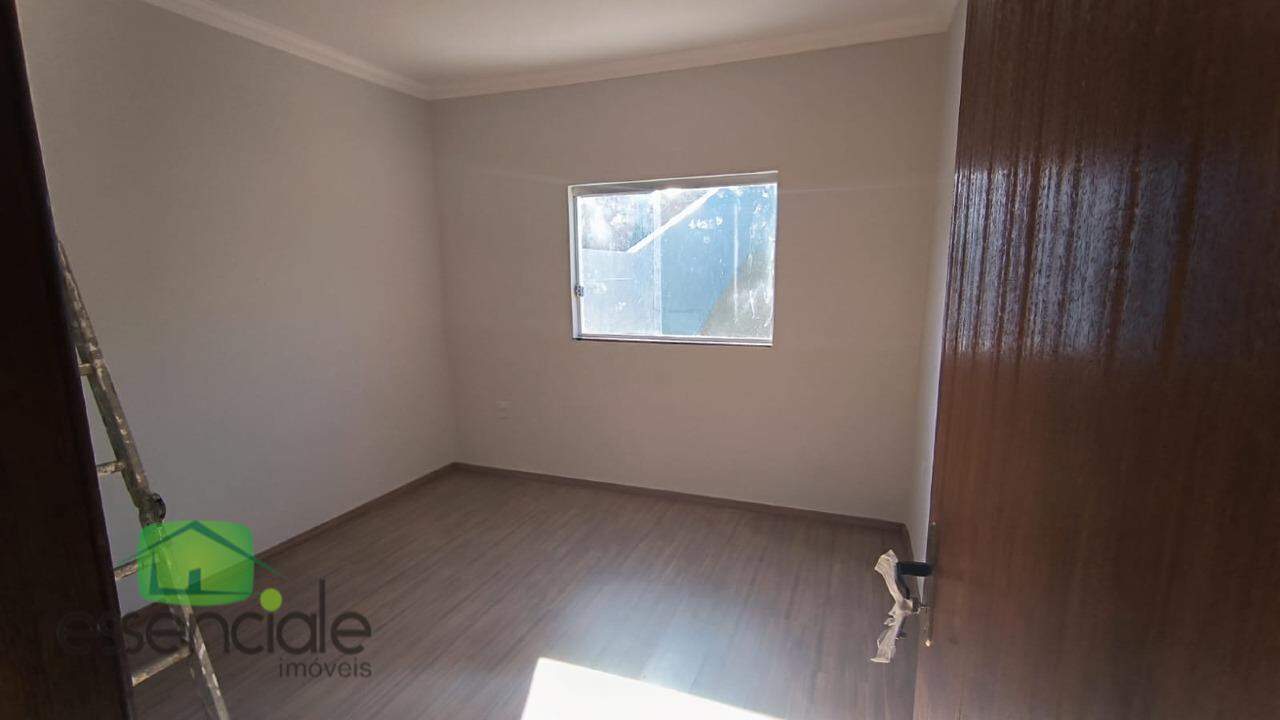 Casa à venda com 2 quartos, 107m² - Foto 8