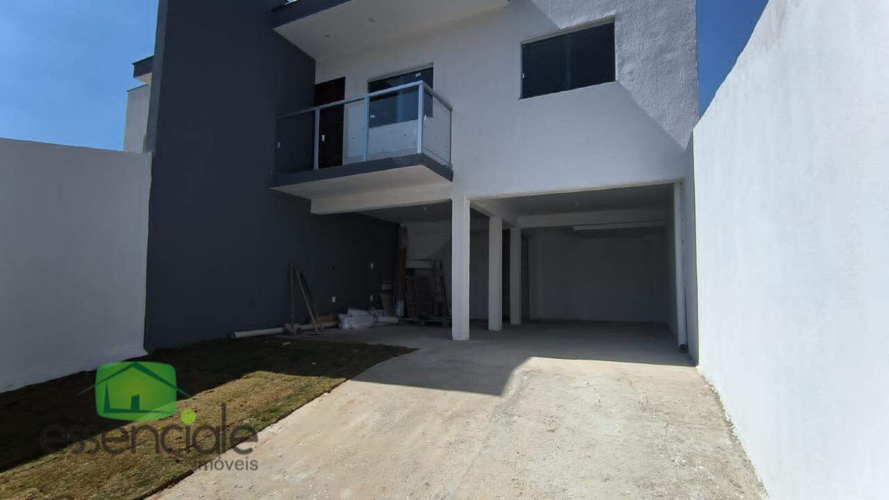 Casa à venda com 2 quartos, 107m² - Foto 2