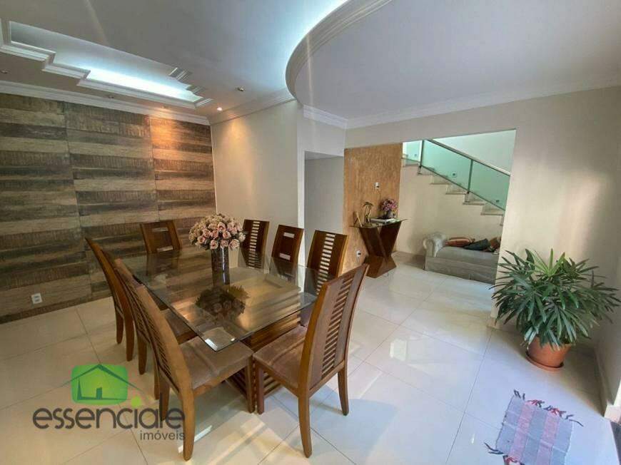 Casa à venda com 4 quartos, 250m² - Foto 6