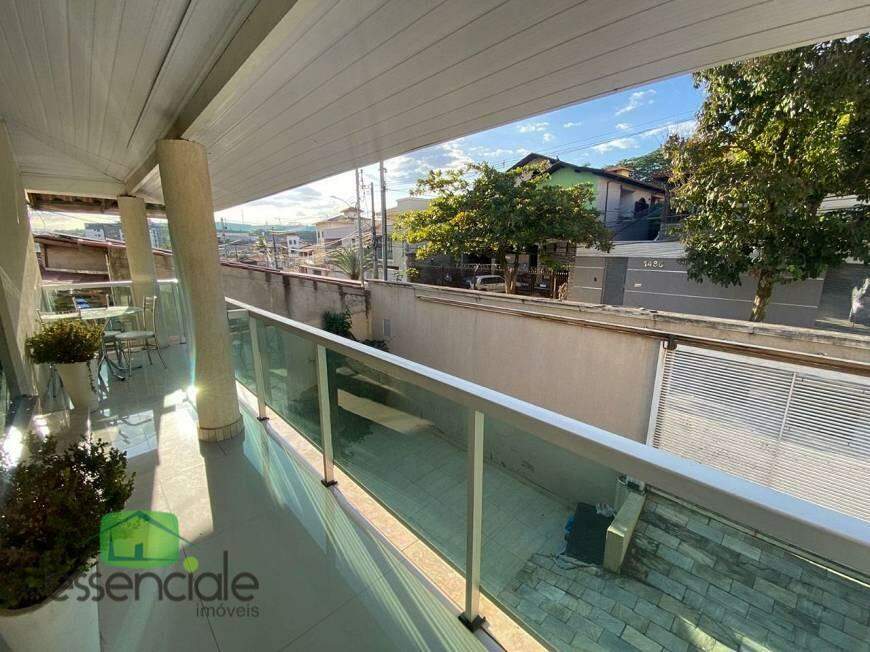 Casa à venda com 4 quartos, 250m² - Foto 19