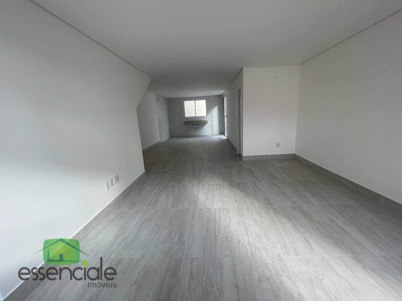 Casa à venda com 3 quartos, 137m² - Foto 4