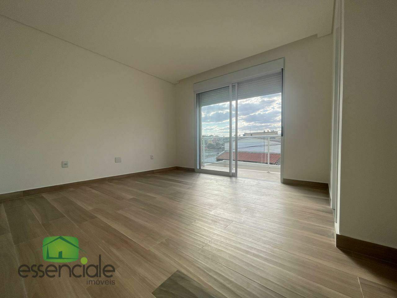 Casa à venda com 3 quartos, 137m² - Foto 11