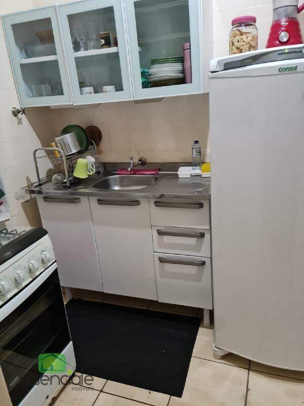 Apartamento à venda com 2 quartos, 50m² - Foto 11