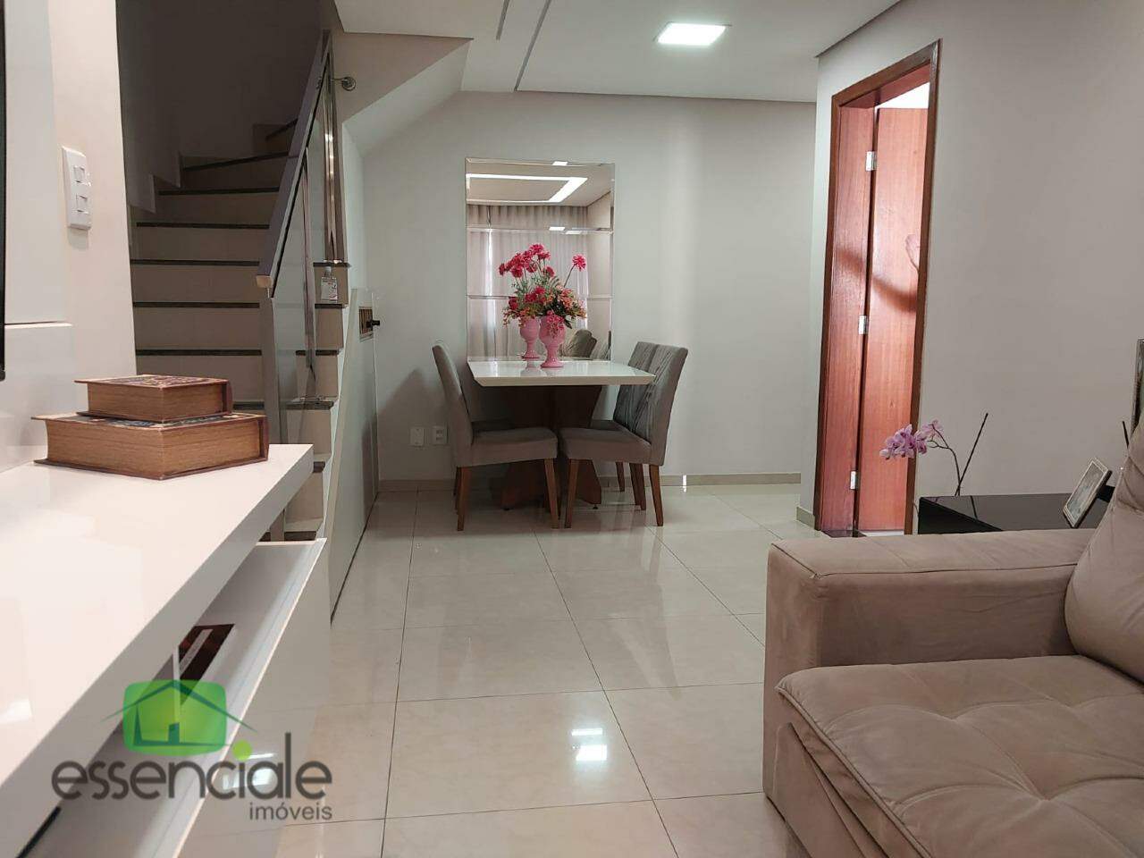 Cobertura à venda com 3 quartos, 160m² - Foto 3