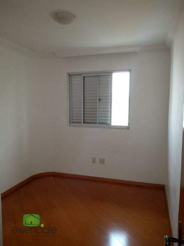 Apartamento à venda com 3 quartos, 100m² - Foto 12