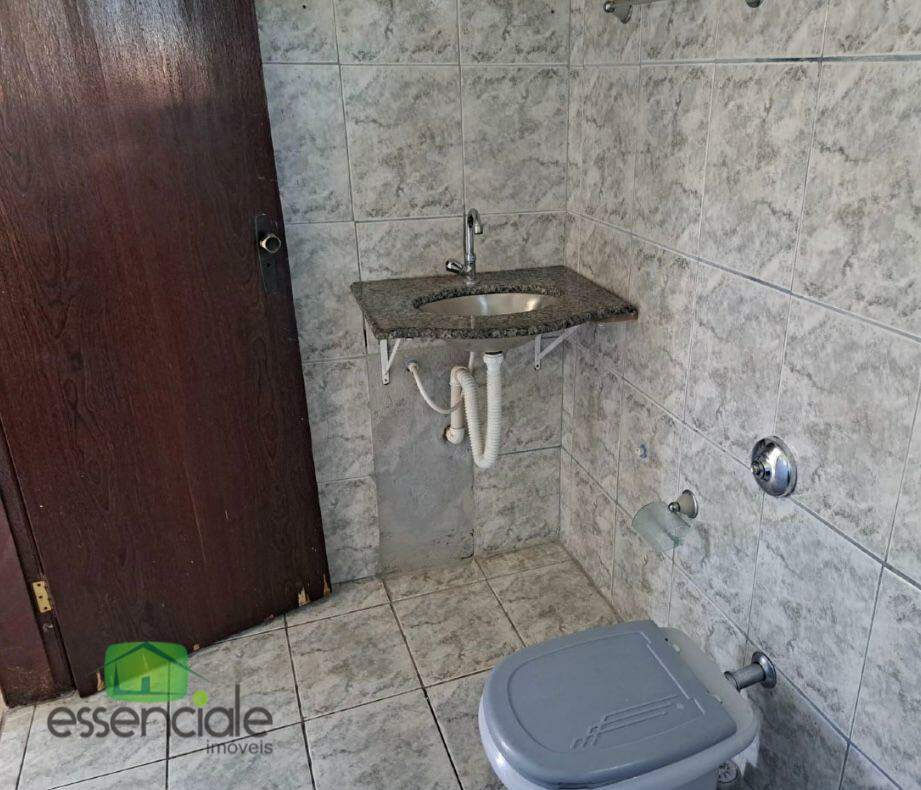 Casa à venda com 2 quartos, 100m² - Foto 8