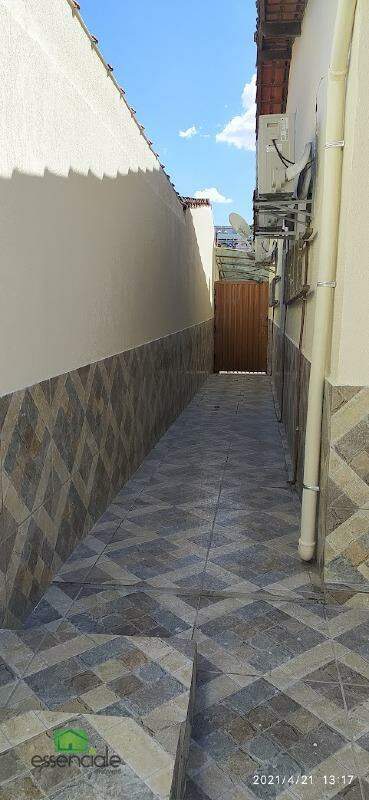 Casa à venda com 3 quartos, 360m² - Foto 24