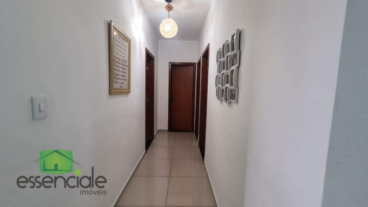 Casa à venda com 3 quartos, 200m² - Foto 9