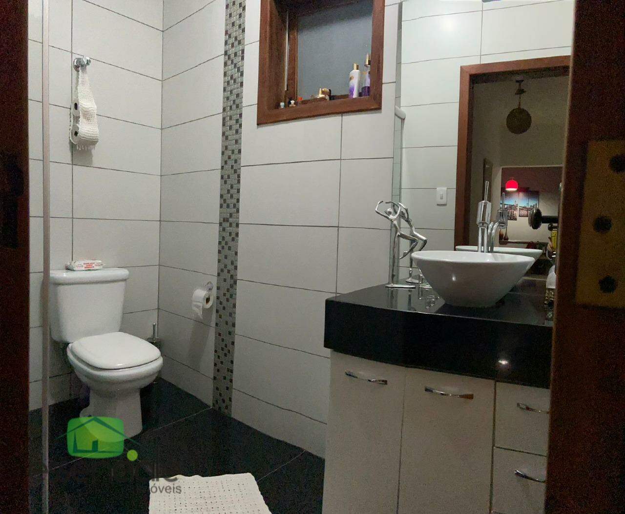 Casa à venda com 3 quartos, 200m² - Foto 25