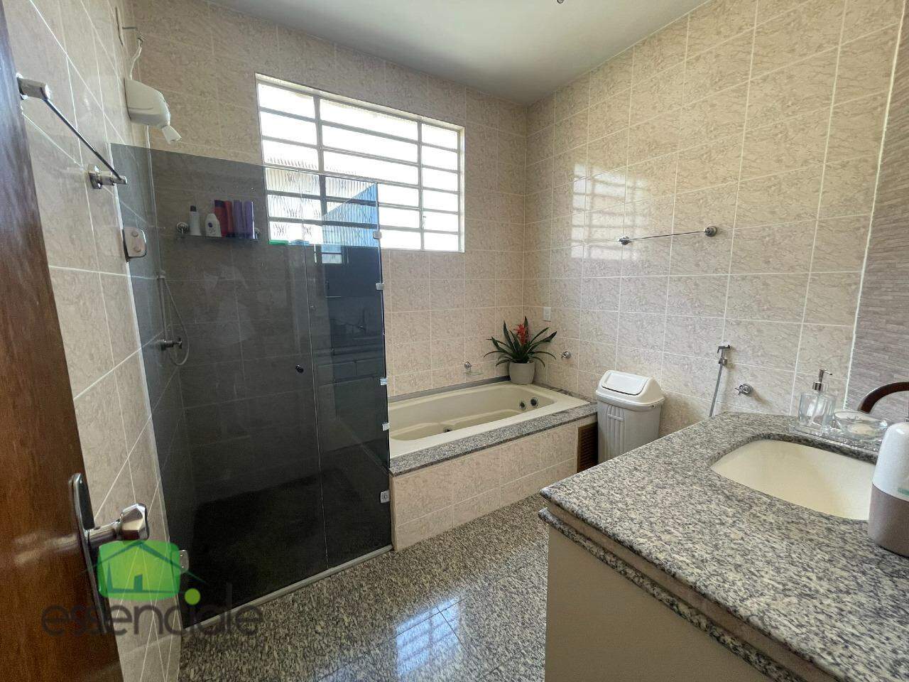 Apartamento à venda com 4 quartos, 146m² - Foto 20