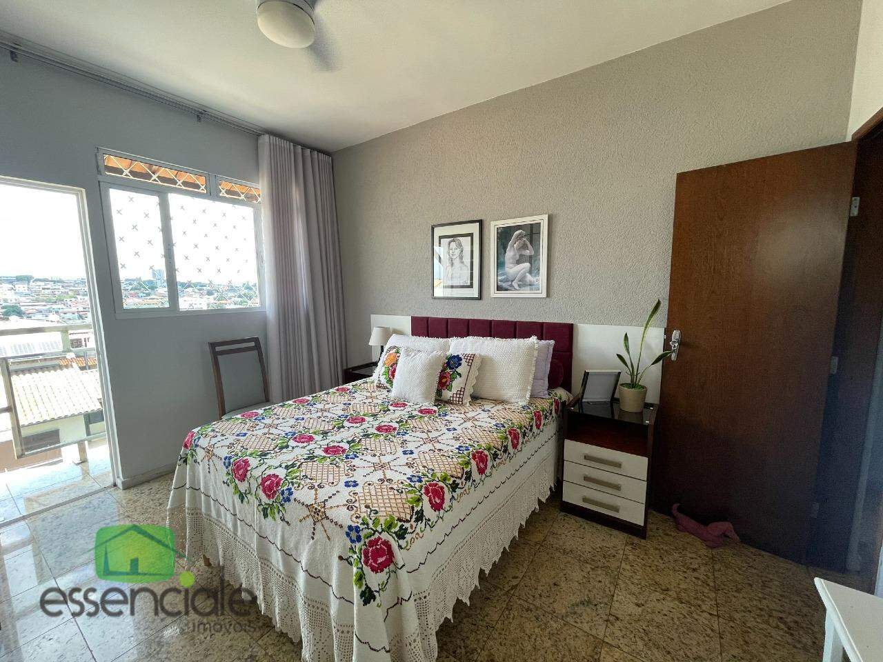 Apartamento à venda com 4 quartos, 146m² - Foto 17