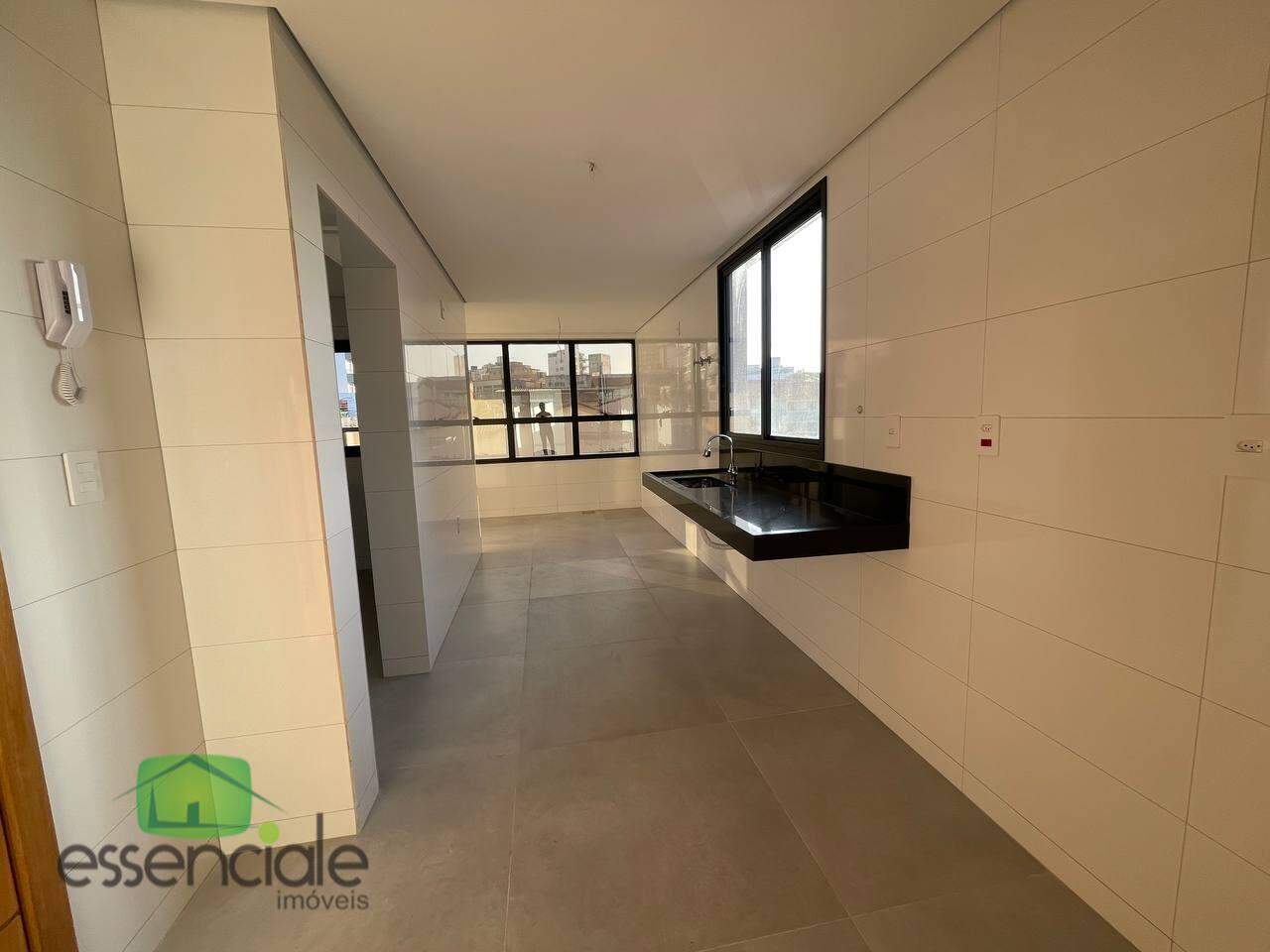 Apartamento à venda com 3 quartos, 150m² - Foto 17