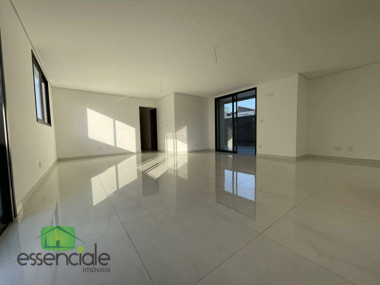 Apartamento à venda com 3 quartos, 310m² - Foto 11