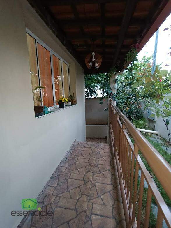 Casa à venda com 4 quartos, 360m² - Foto 6