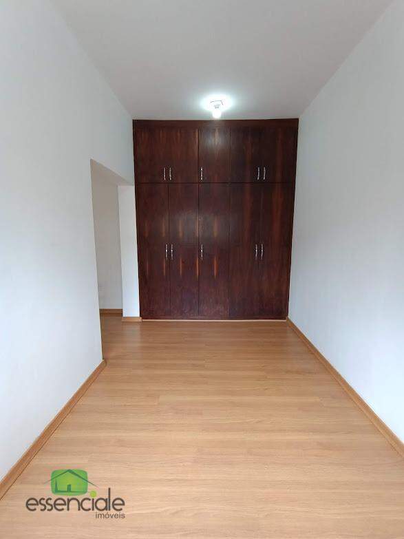 Casa à venda com 4 quartos, 360m² - Foto 16