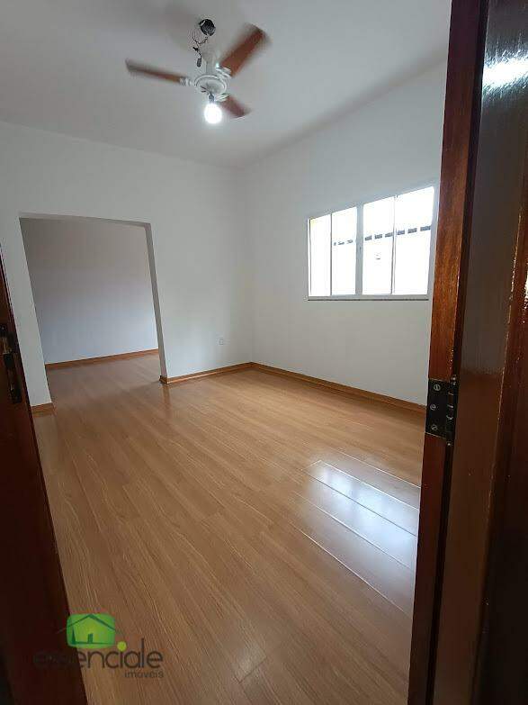 Casa à venda com 4 quartos, 360m² - Foto 17