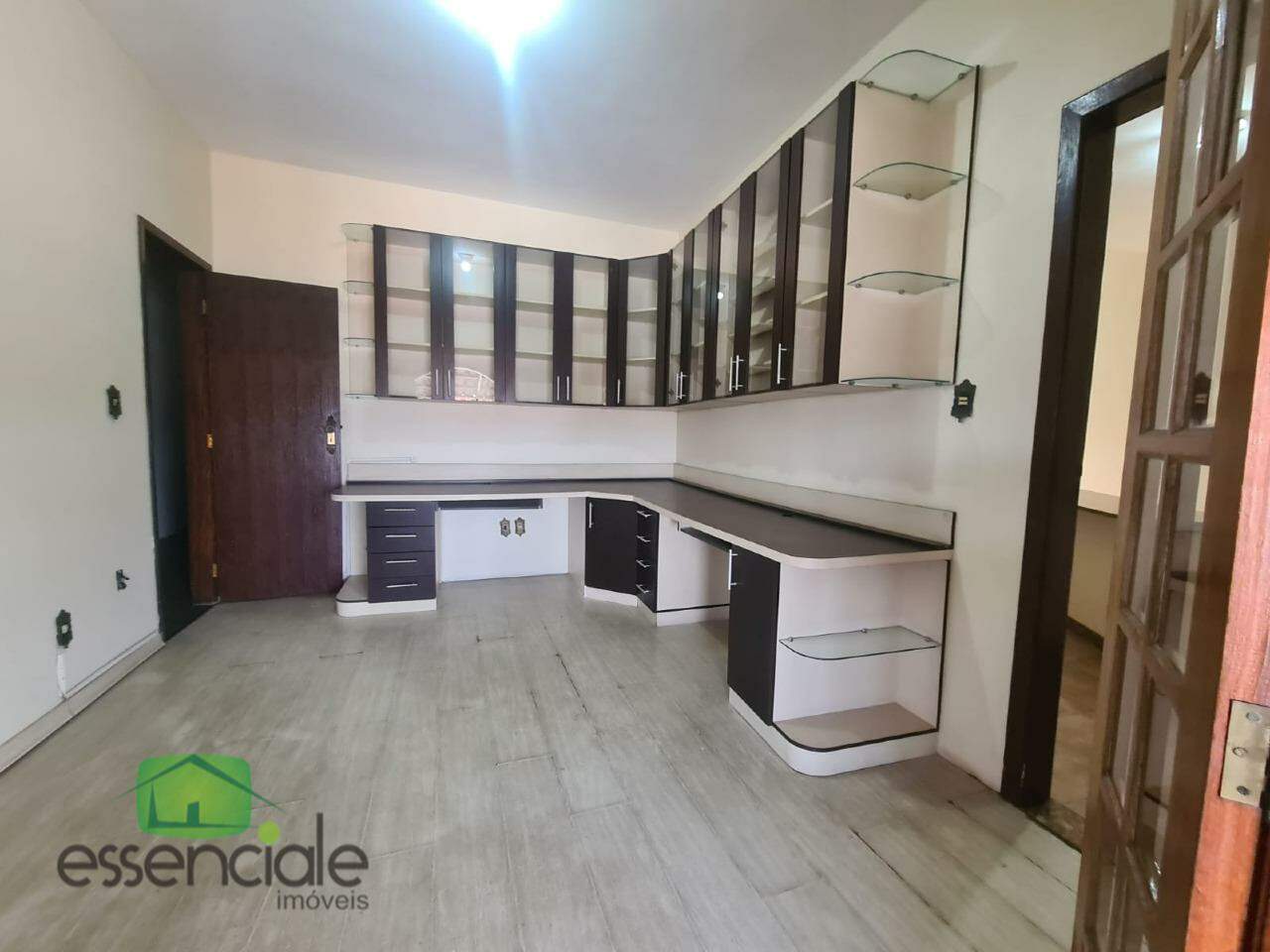 Casa à venda com 3 quartos, 360m² - Foto 11