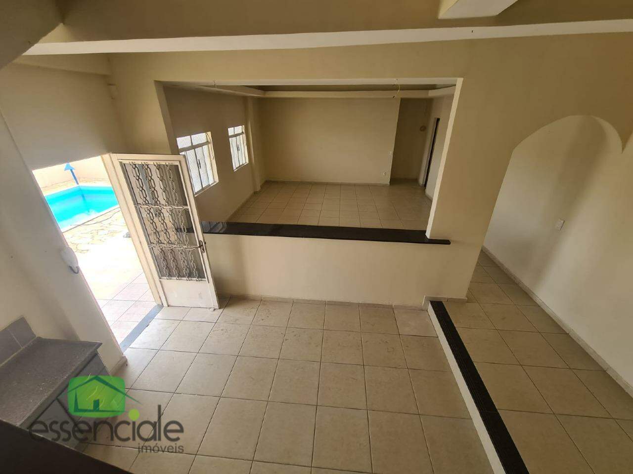 Casa à venda com 3 quartos, 360m² - Foto 18