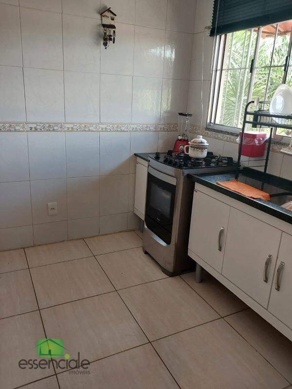 Casa à venda com 2 quartos, 150m² - Foto 14