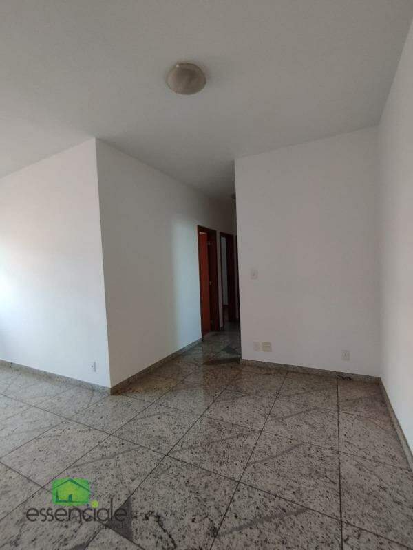 Apartamento à venda com 3 quartos, 85m² - Foto 7