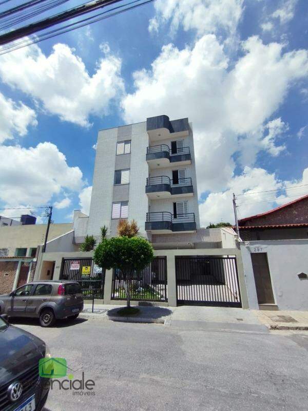 Apartamento à venda com 3 quartos, 85m² - Foto 2