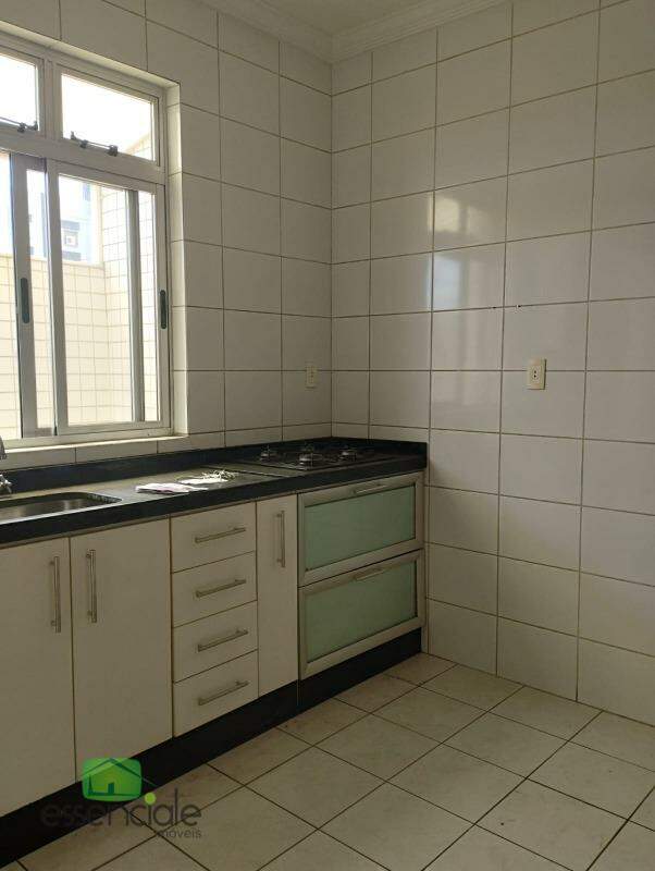 Apartamento à venda com 3 quartos, 85m² - Foto 18