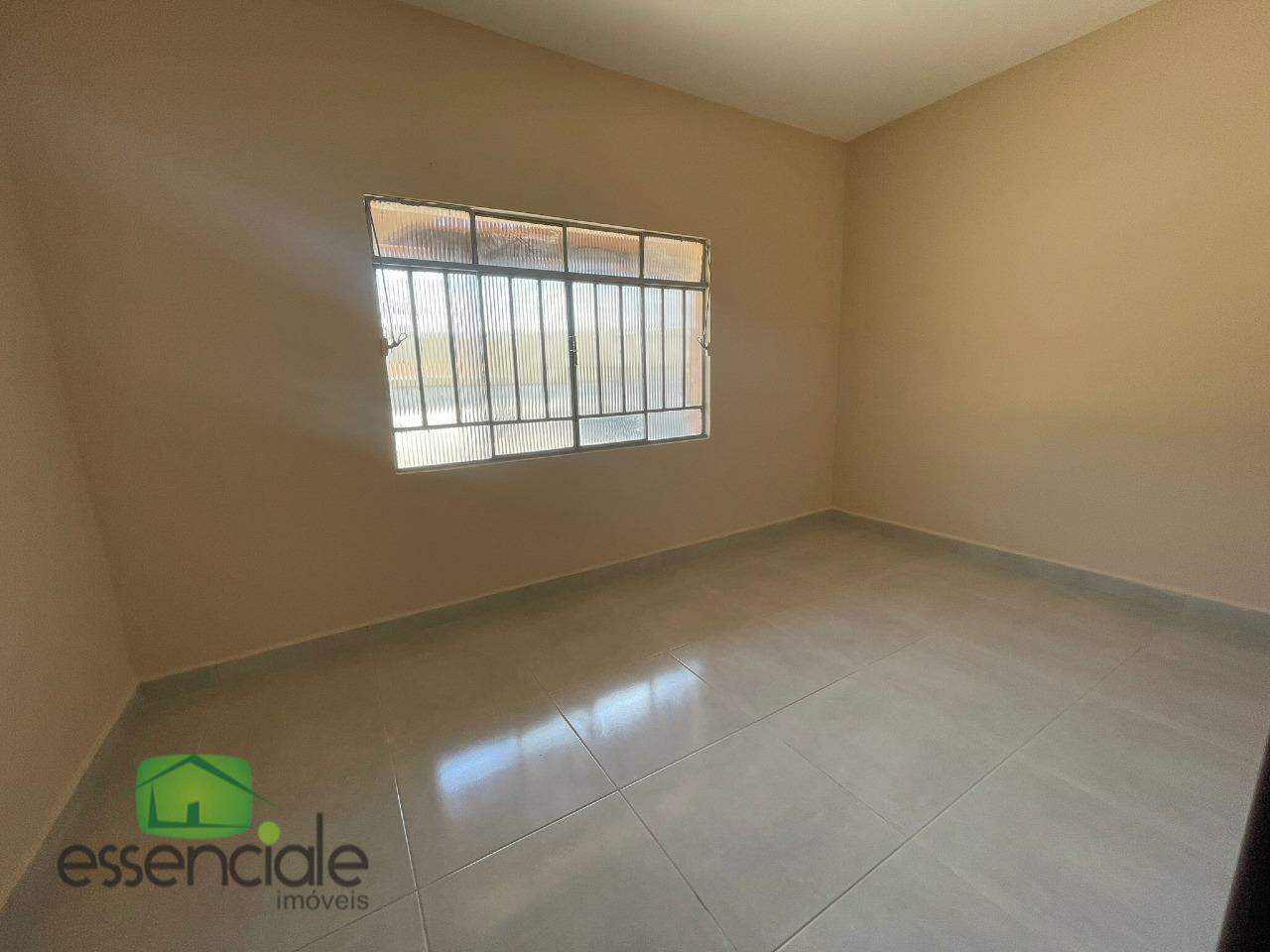 Casa para alugar com 3 quartos, 100m² - Foto 5