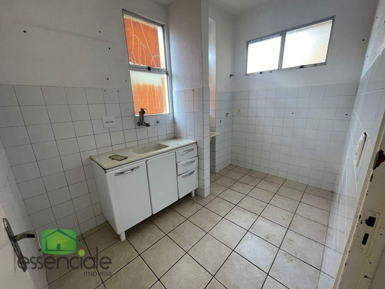 Apartamento à venda com 2 quartos, 45m² - Foto 4