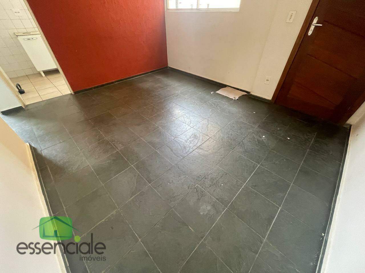 Apartamento à venda com 2 quartos, 45m² - Foto 3