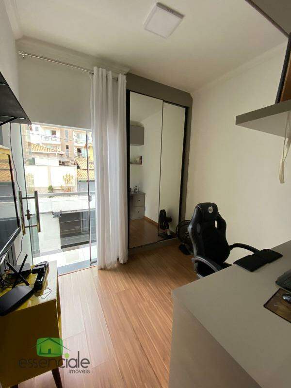 Casa à venda com 3 quartos, 112m² - Foto 15