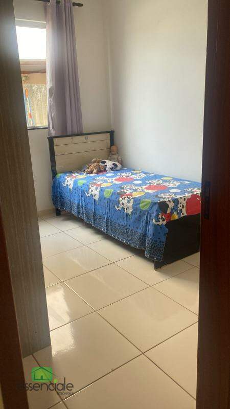 Casa à venda com 3 quartos, 90m² - Foto 11