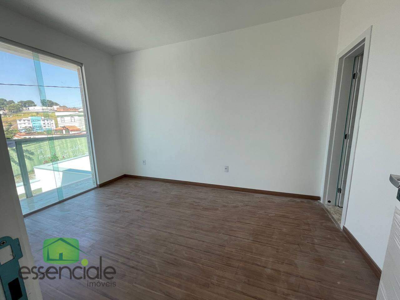 Casa à venda com 3 quartos, 110m² - Foto 14