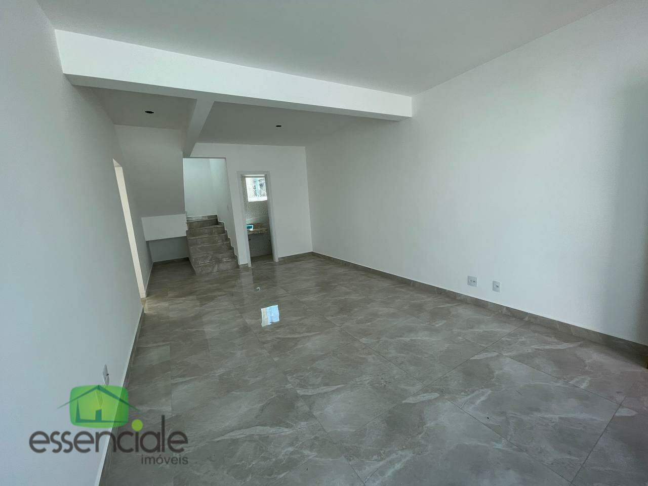 Casa à venda com 3 quartos, 110m² - Foto 3