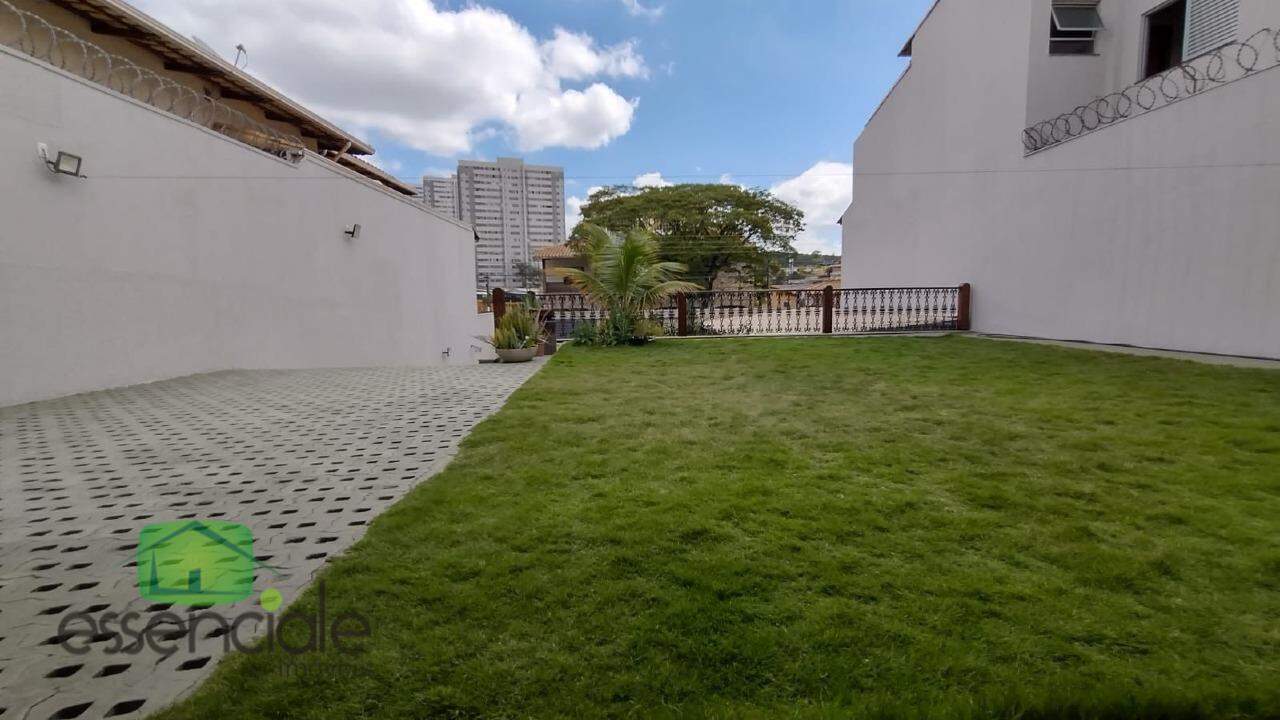 Casa à venda com 2 quartos, 100m² - Foto 14