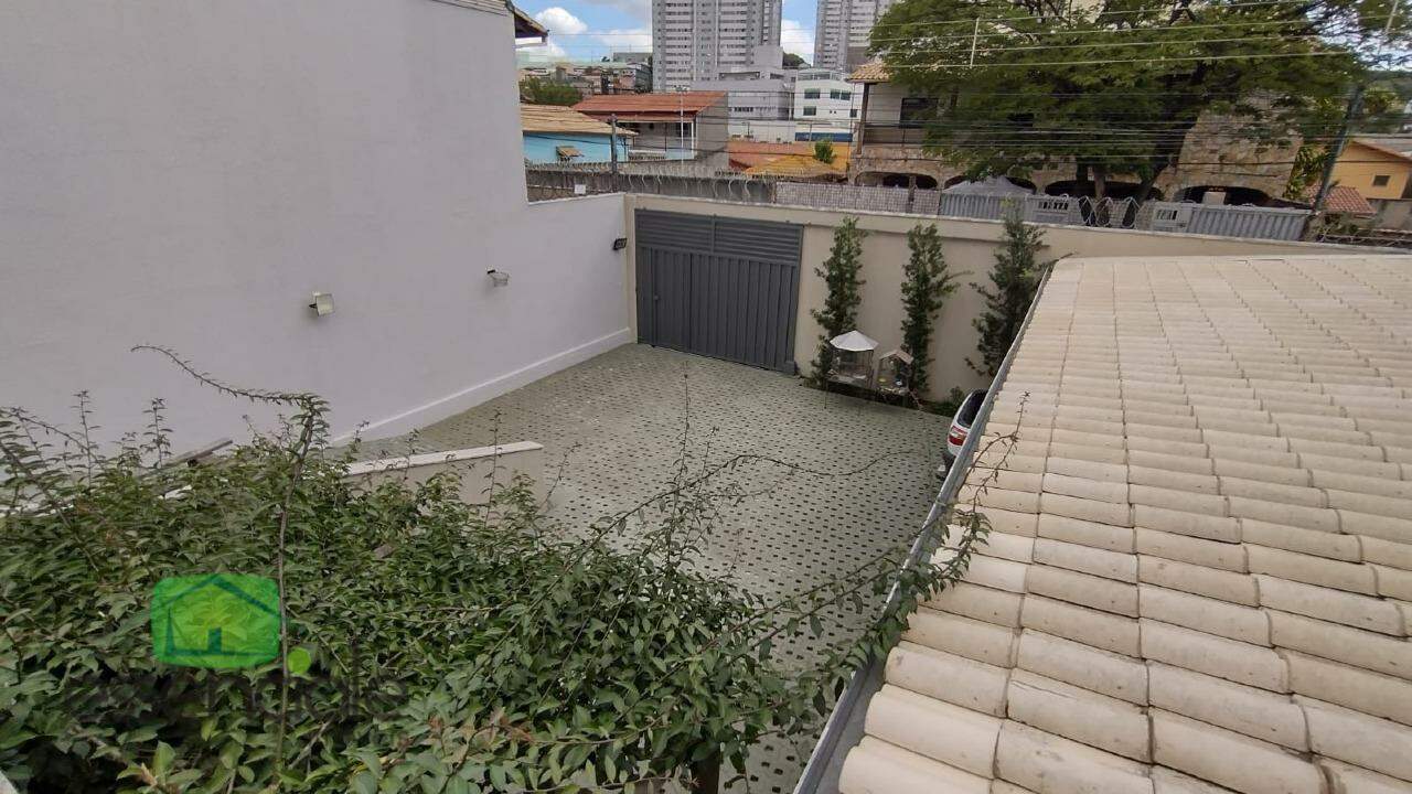 Casa à venda com 2 quartos, 100m² - Foto 18