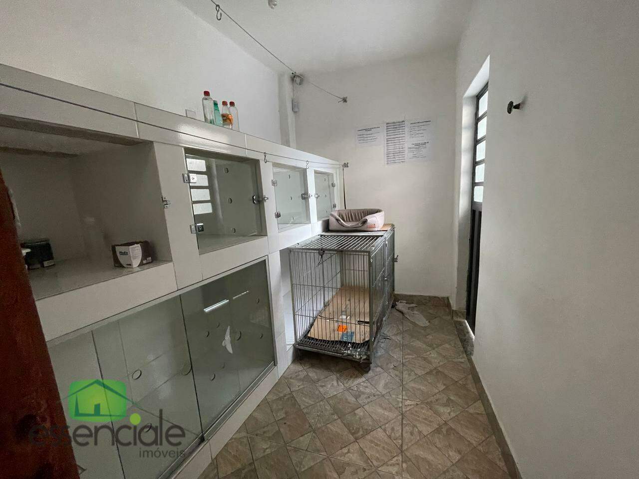 Loja-Salão para alugar com 4 quartos, 200m² - Foto 16